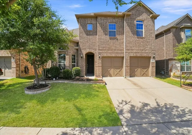 Photo 2 of Single family home for sale at 6749 Cambridge Dr, North Richland Hills, TX 76180 | MLS# 21363978 | Listing updated on 2026-09-30