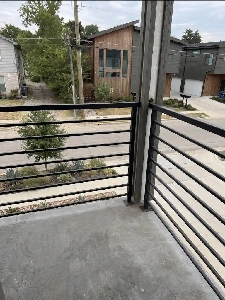 Townhouse for sale at 7306 Rubio Pl, Dallas, TX 75235 | MLS# 21376928
