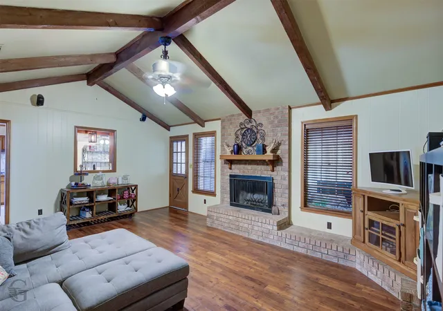 Photo 3 of Single family home for sale at 1814 Old Oaks St, Shreveport, LA 71119 | MLS# 21375750 | Listing updated on 2026-10-08
