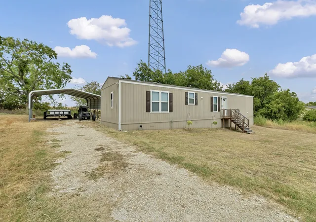 Photo 1 of Manufactured home for sale at 8108 Scenic Ridge Ct, Cresson, TX 76035 | MLS# 21373302 | Listing updated on 2026-10-03