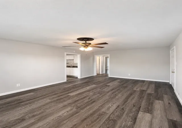 Photo 2 of Single family home for sale at 2801 Burchill Rd S, Fort Worth, TX 76105 | MLS# 21376941 | Listing updated on 2026-10-09
