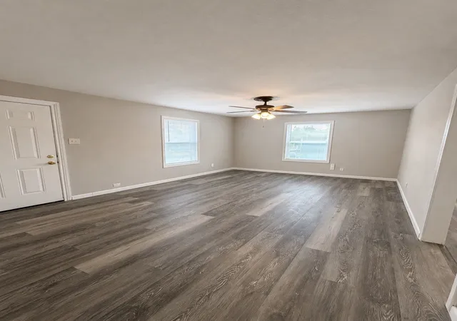 Photo 3 of Single family home for sale at 2801 Burchill Rd S, Fort Worth, TX 76105 | MLS# 21376941 | Listing updated on 2026-10-09