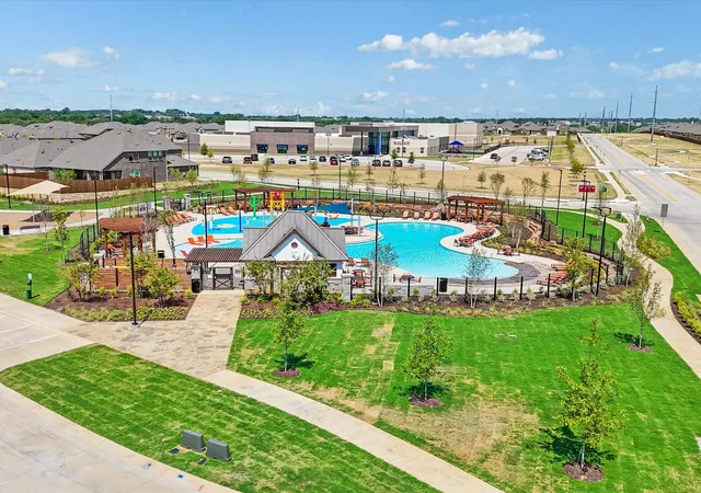 Photo 4 of Single family home for sale at 3257 Trails End Rd, Aubrey, TX 76227 | MLS# 21376955 | Listing updated on 2026-10-01