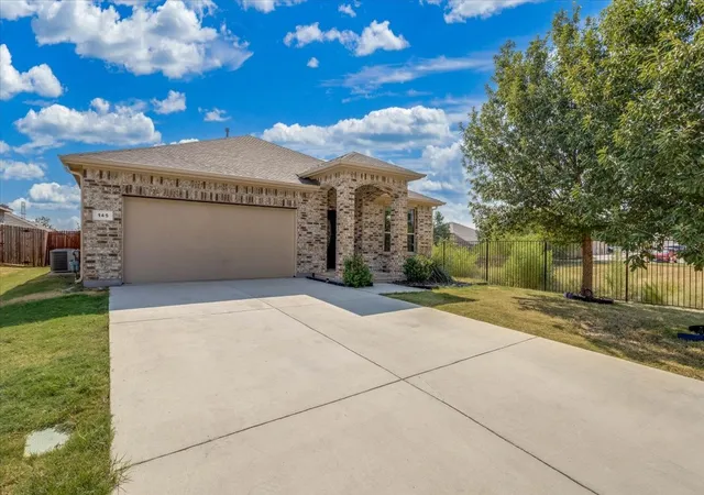 Photo 2 of Single family home for sale at 145 Hidden Crk Ct, Fort Worth, TX 76131 | MLS# 21376965 | Listing updated on 2026-09-04