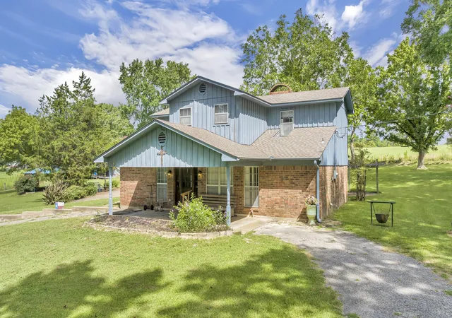 Photo 2 of Single family home for sale at 1368 County Rd 2206, Rusk, TX 75785 | MLS# 21374807 | Listing updated on 2026-09-04