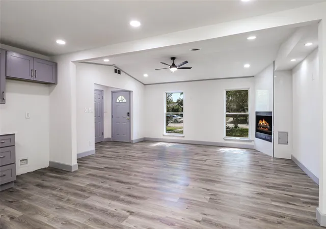 Photo 3 of Single family home for sale at 2105 Tiehack Ln, Garland, TX 75044 | MLS# 21376971 | Listing updated on 2026-09-04