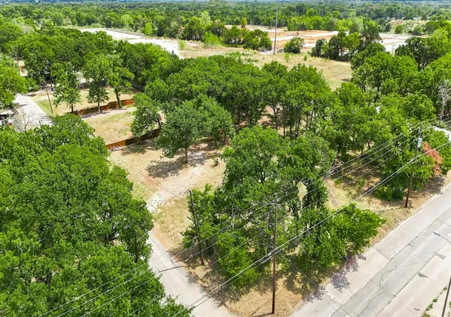 Photo 2 of Land for sale at 2000 Dowdy Fry Rd, Dallas, TX 75217 | MLS# 21373310 | Listing updated on 2026-09-04