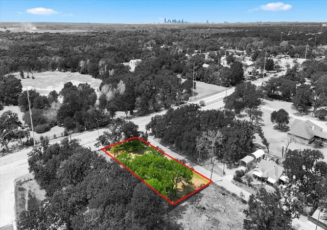 Photo 3 of Land for sale at 2000 Dowdy Fry Rd, Dallas, TX 75217 | MLS# 21373310 | Listing updated on 2026-09-04