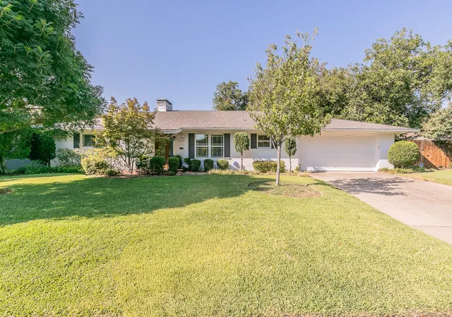 Photo 3 of Single family home for sale at 4209 Bilglade Rd, Fort Worth, TX 76109 | MLS# 21372348 | Listing updated on 2026-09-06