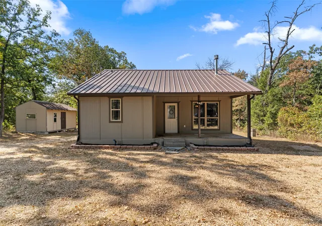 Photo 1 of Sale Pending at 211 David Crockett Trl, Honey Grove, TX 75446 | MLS# 21366323 | Listing updated on 2026-10-04