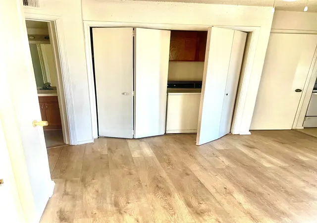 Photo 2 of Condo for sale at 9520 Royal Ln #306, Dallas, TX 75243 | MLS# 21371729 | Listing updated on 2026-09-04