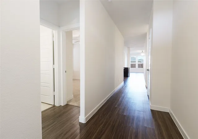 Photo 4 of Single family home for sale at 512 Mccoy Dr, Van Alstyne, TX 75495 | MLS# 21377013 | Listing updated on 2026-09-04