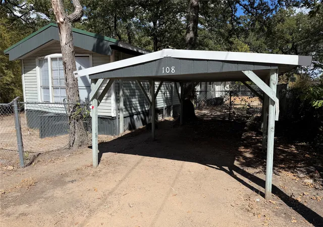 Manufactured home for sale at 108 Dove Ln, Mabank, TX 75156 | MLS# 21377032