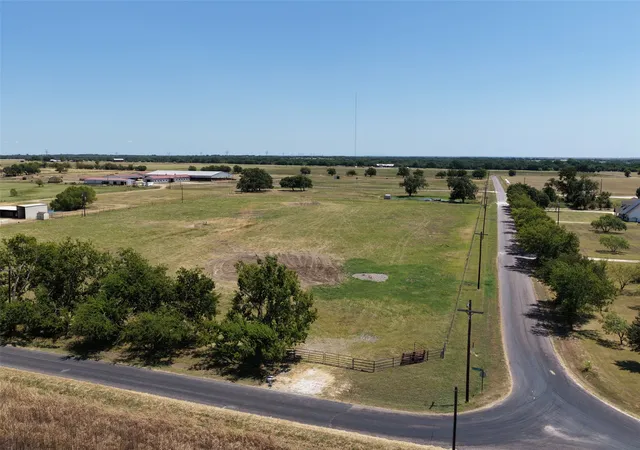Photo 3 of Land for sale at Tbd Hog Town, Collinsville, TX 76233 | MLS# 21372177 | Listing updated on 2026-09-21