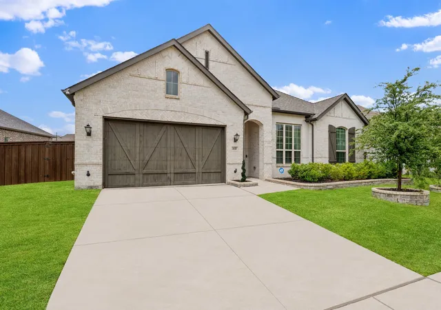 Photo 3 of Single family home for sale at 1830 Bellagio Ln, Rockwall, TX 75032 | MLS# 21377096 | Listing updated on 2026-09-04