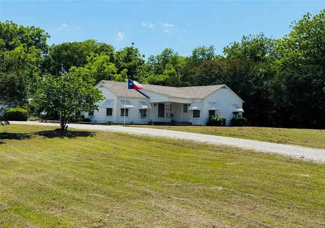 Photo 2 of Single family home for sale at 4934 Fm 68, Gober, TX 75443 | MLS# 21377071 | Listing updated on 2026-09-04