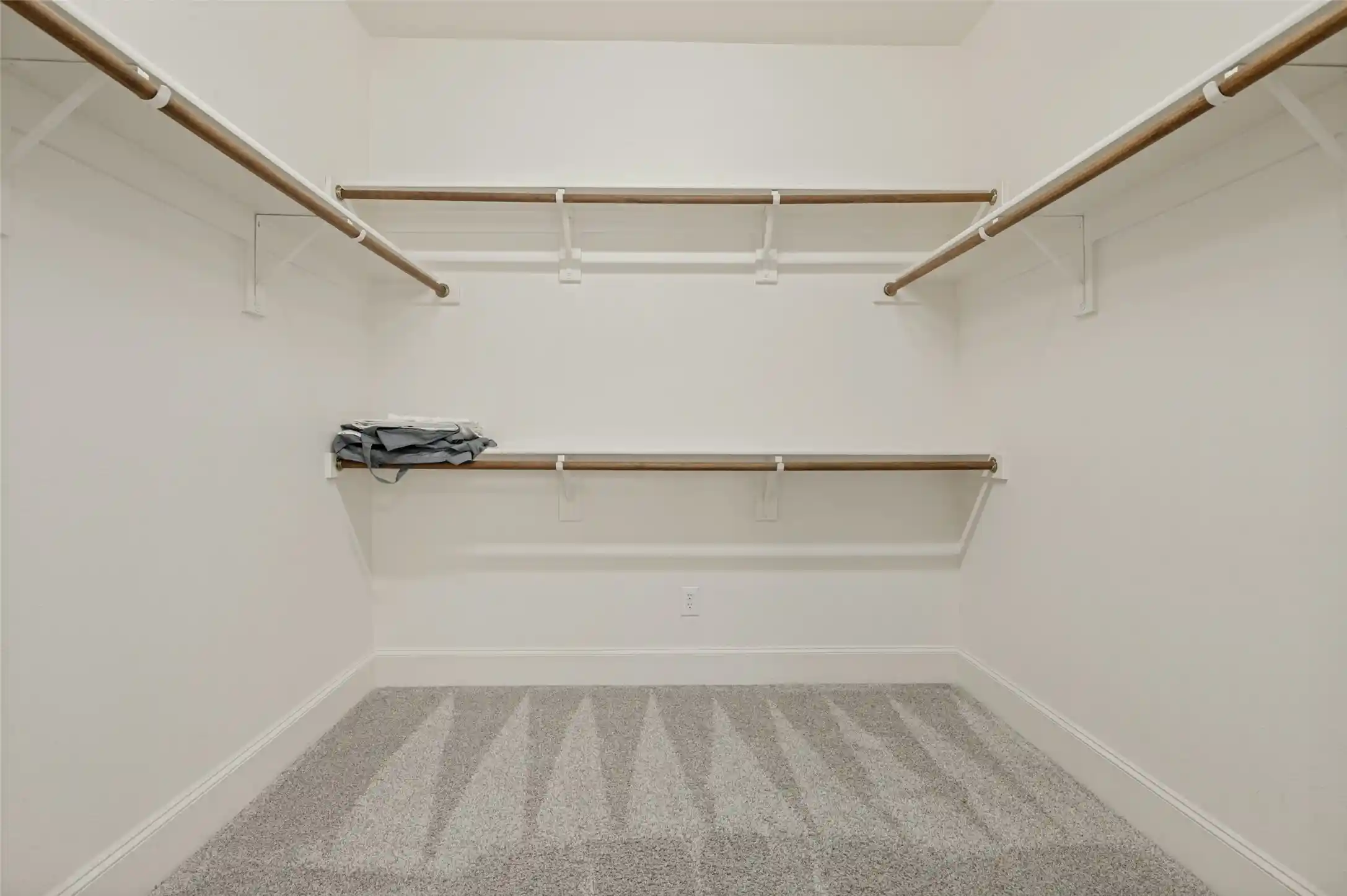 Listing Photo 25 - Condo for sale in 1600 Abrams Rd located at 1600 Abrams Rd, Dallas, TX 75214 - Unit #23