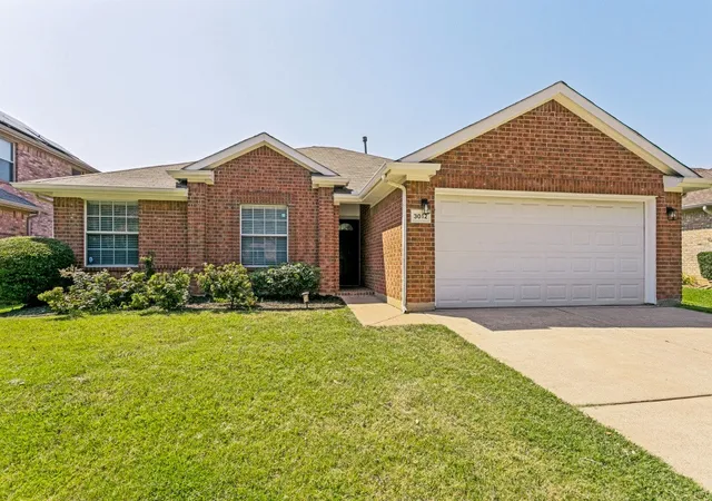 Photo 2 of Single family home for sale at 3012 Berkshire Ln, Corinth, TX 76210 | MLS# 21377198 | Listing updated on 2026-09-22