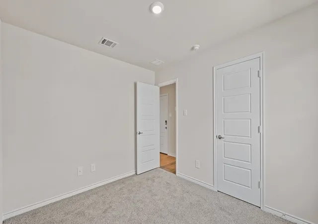 Photo 3 of Single family home for sale at 402 Campfield Dr, Caddo Mills, TX 75135 | MLS# 21377204 | Listing updated on 2026-10-02