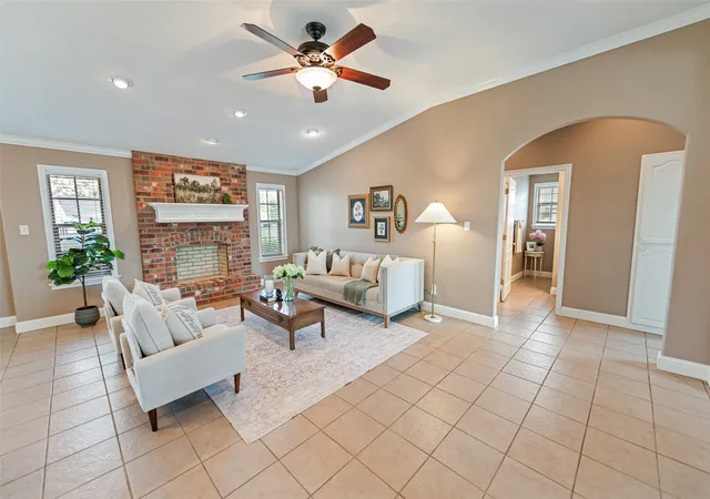 Photo 3 of Sale Pending at 26 Oakwood Ln, Mount Vernon, TX 75457 | MLS# 21376977 | Listing updated on 2026-09-24