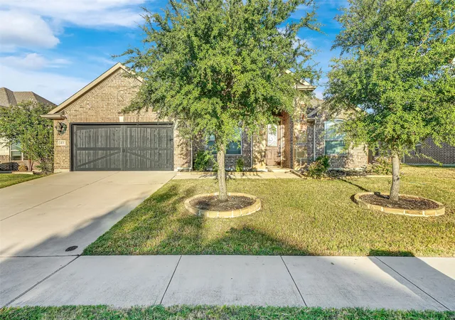 Photo 2 of Single family home for sale at 413 Tucker Trl, Midlothian, TX 76065 | MLS# 21377189 | Listing updated on 2026-09-20