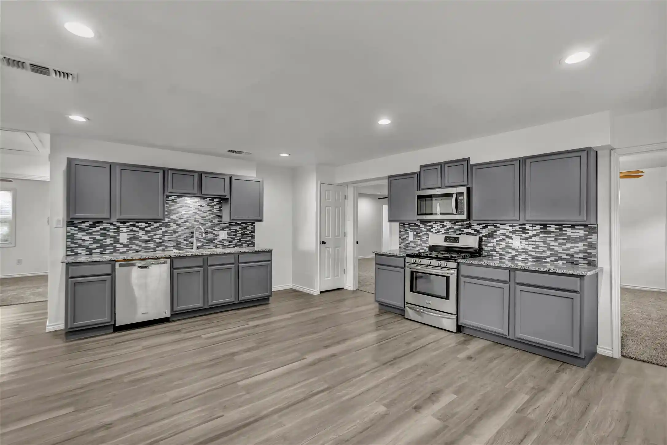Photo 1 of Single family home for sale at 5504 James Ave, Fort Worth, TX 76115 | MLS# 21376480 | Listing updated on 2026-10-21