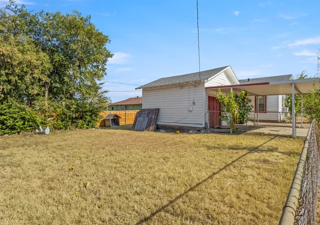 Photo 15 of Single family home for sale at 1301 E Ramsey Ave, Fort Worth, TX 76104 | MLS# 21375479 | Listing updated on 2026-09-04