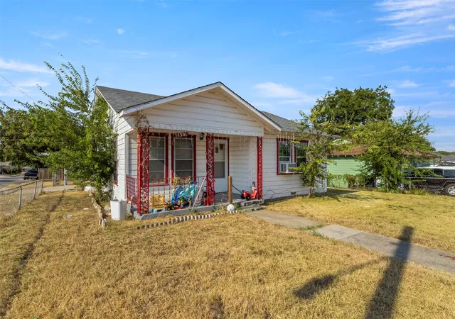 Photo 2 of Single family home for sale at 1301 E Ramsey Ave, Fort Worth, TX 76104 | MLS# 21375479 | Listing updated on 2026-09-04