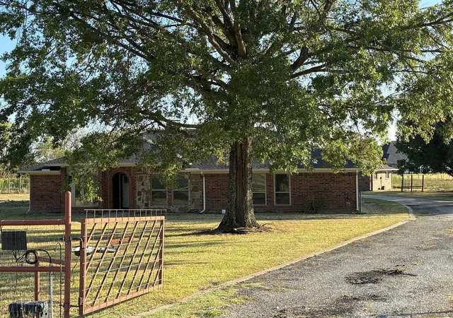 Photo 1 of Single family home for sale at 8076 Fm 35 Rd, Royse City, TX 75189 | MLS# 21374815 | Listing updated on 2026-09-23