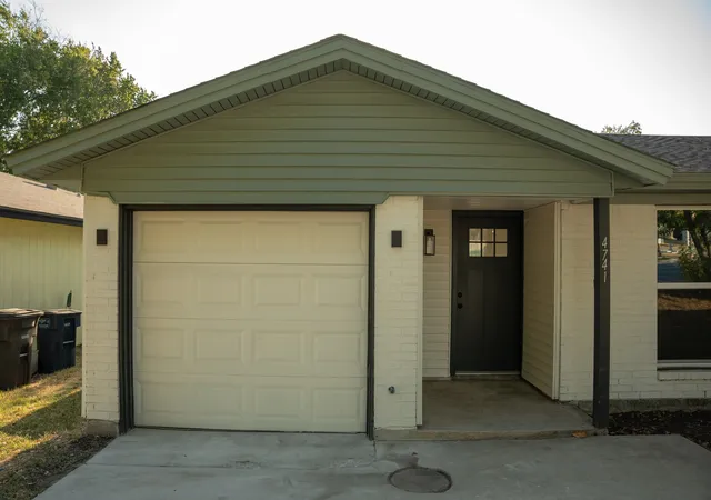 Photo 2 of Single family home for sale at 4741 Mccart Ave, Fort Worth, TX 76115 | MLS# 21377374 | Listing updated on 2026-10-01