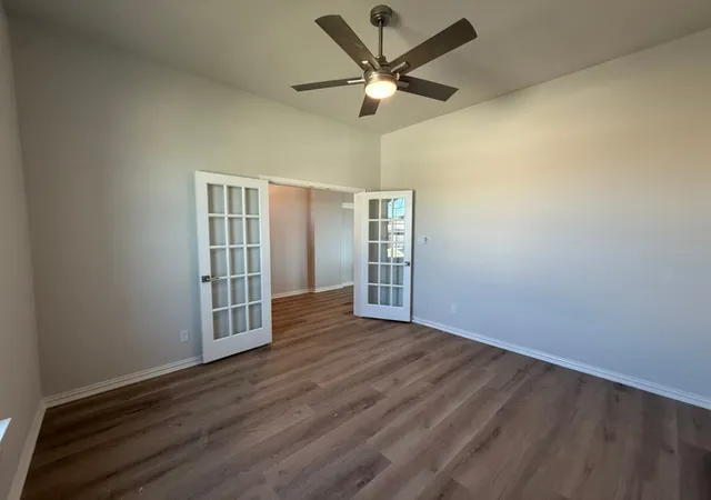 Photo 3 of Single family home for sale at 528 Vista Ridge Dr, Weatherford, TX 76087 | MLS# 21377378 | Listing updated on 2026-10-07