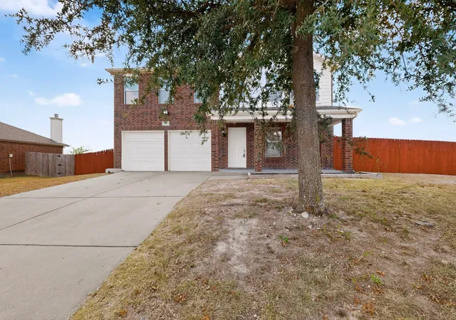 Photo 3 of Sale Pending at 1607 Harbor View Rd, Glenn Heights, TX 75154 | MLS# 21364709 | Listing updated on 2026-09-23
