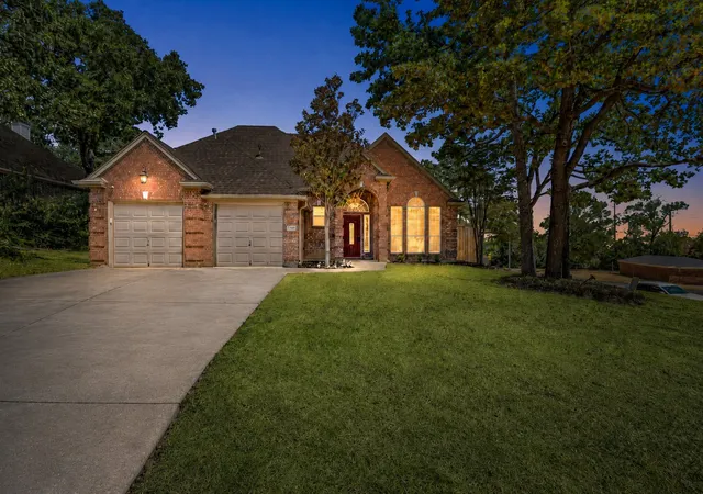 Photo 1 of Single family home for sale at 1429 Wilderness St, Denton, TX 76205 | MLS# 21376394 | Listing updated on 2026-09-04