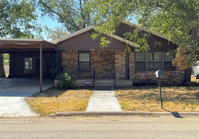 Photo 1 of Sale Pending at 204 E 9th Street, Coleman, TX 76834 | MLS# 21377249 | Listing updated on 2026-09-22
