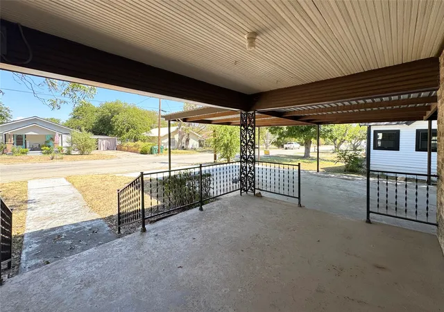 Photo 4 of Sale Pending at 204 E 9th Street, Coleman, TX 76834 | MLS# 21377249 | Listing updated on 2026-09-22
