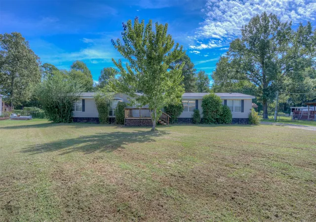 Photo 2 of Manufactured home for sale at 208 Bent Oak Dr, Stonewall, LA 71078 | MLS# 21377297 | Listing updated on 2026-10-08