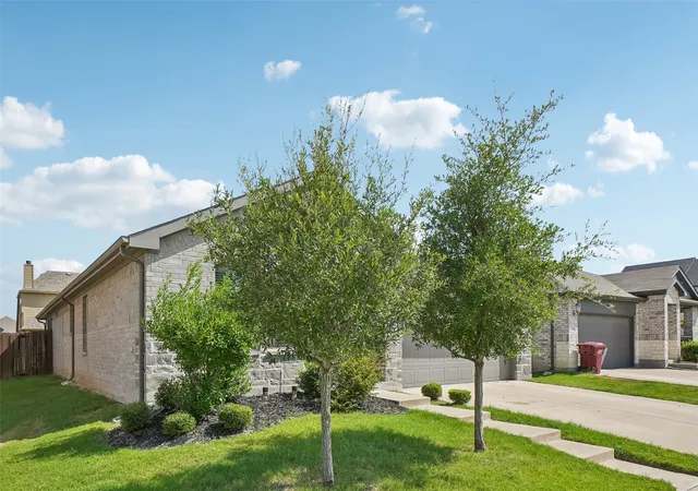 Photo 3 of Single family home for sale at 3254 Deckard Dr, Royse City, TX 75189 | MLS# 21344691 | Listing updated on 2026-10-06