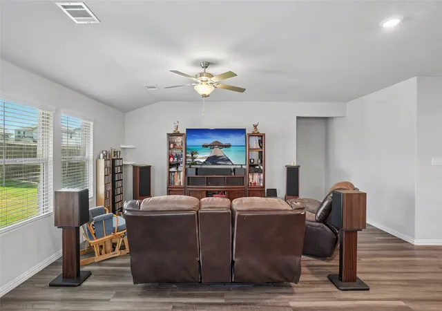 Photo 4 of Single family home for sale at 3254 Deckard Dr, Royse City, TX 75189 | MLS# 21344691 | Listing updated on 2026-10-06