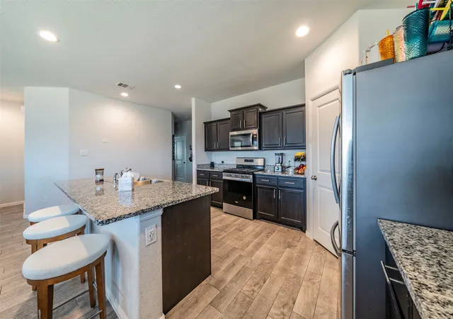 Photo 4 of Single family home for sale at 8028 Muddy Crk Dr, Fort Worth, TX 76131 | MLS# 21347840 | Listing updated on 2026-10-07