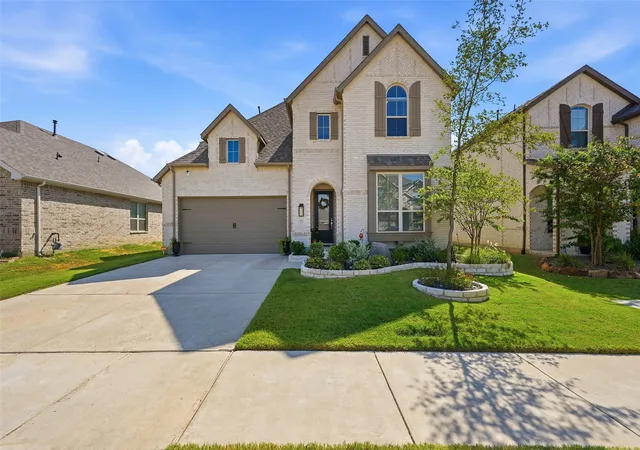 Photo 3 of Single family home for sale at 3731 Cherry Hills Dr, Sherman, TX 75090 | MLS# 21377608 | Listing updated on 2026-09-04