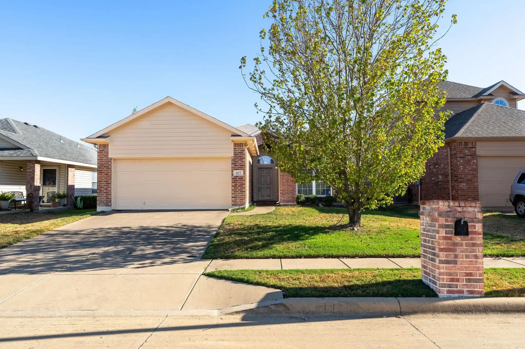 Photo 1 of Single family home for sale at 857 Rio Bravo Dr, Haslet, TX 76052 | MLS# 21377636 | Listing updated on 2026-10-22