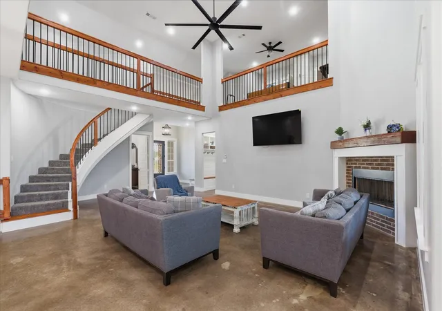 Photo 2 of Single family home for sale at 3321 Mountain View Dr, Venus, TX 76084 | MLS# 21375192 | Listing updated on 2026-10-05