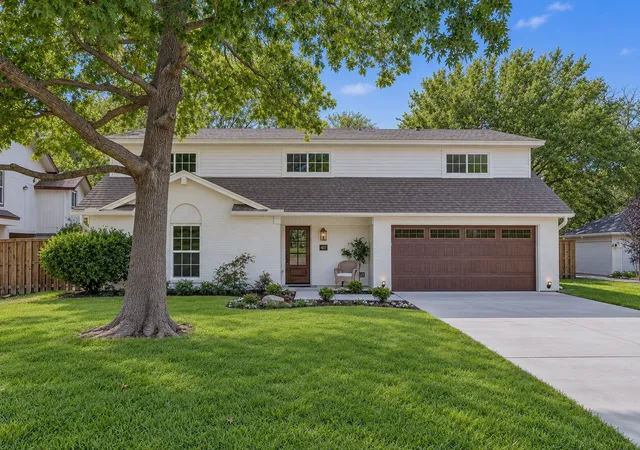 Single family home for sale at 407 Valley Cvs Dr, Richardson, TX 75080 | MLS# 21377437