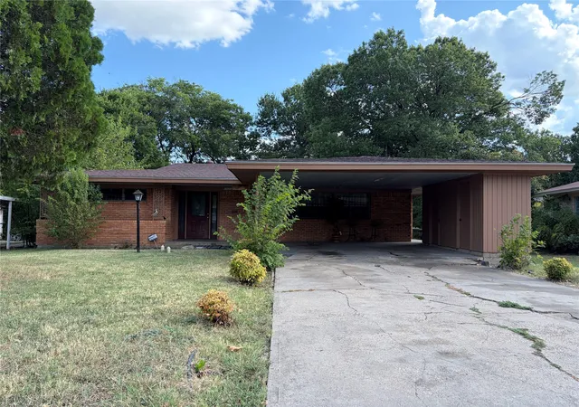 Photo 1 of Sale Pending at 4625 Kushla Ave, Dallas, TX 75216 | MLS# 21377716 | Listing updated on 2026-09-15