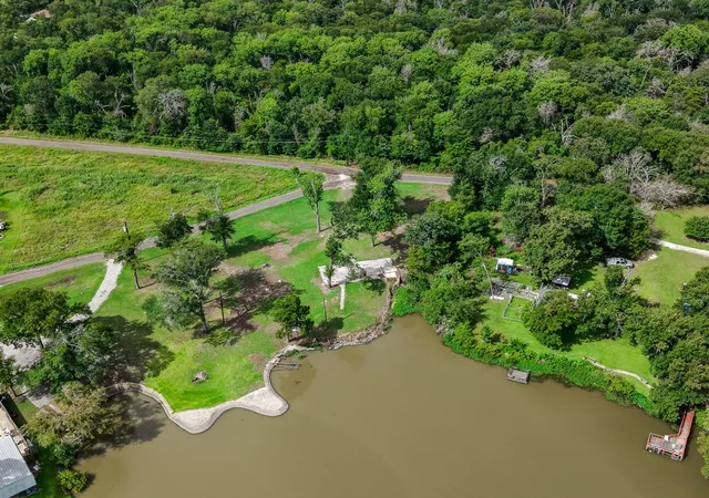 Photo 3 of Land for sale at 105 Lcr Burr Oak, Mexia, TX 76667 | MLS# 21377798 | Listing updated on 2026-09-21