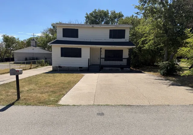 Photo 1 of Single family home for sale at 306 Lakey Rd, Seagoville, TX 75159 | MLS# 21377712 | Listing updated on 2026-09-30