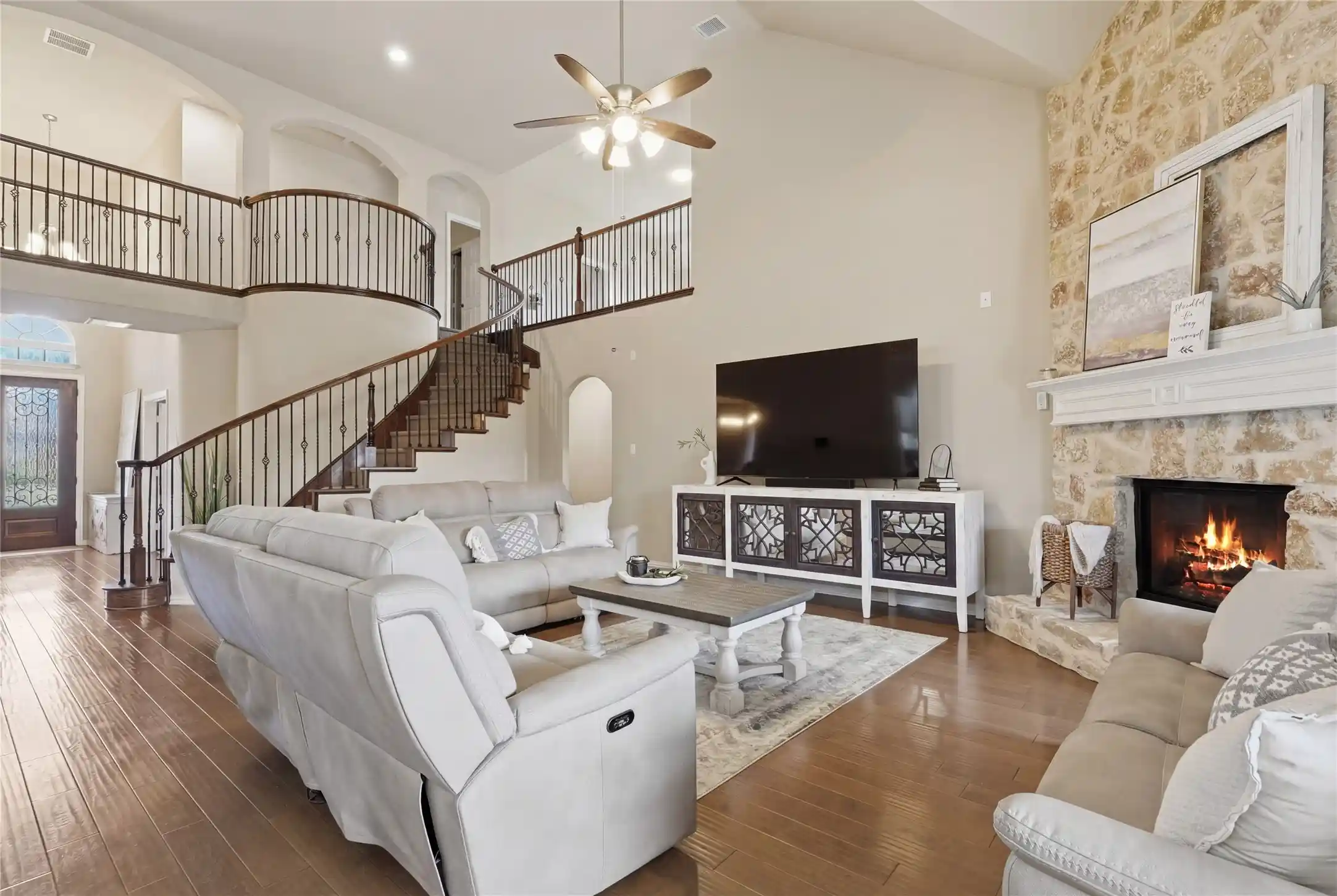 Photo 1 of Single family home for sale at 1808 River Run Dr, De Soto, TX 75115 | MLS# 21377866 | Listing updated on 2026-10-18