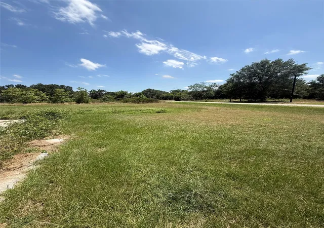 Photo 3 of Land for sale at Tbd Waikiki Trl, Tool, TX 75143 | MLS# 21377900 | Listing updated on 2026-09-04
