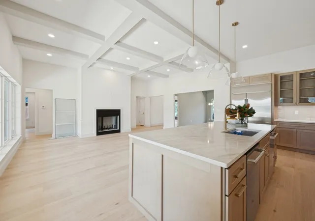 Photo 3 of Single family home for sale at 4008 Tamworth Rd, Fort Worth, TX 76116 | MLS# 21360034 | Listing updated on 2026-09-27