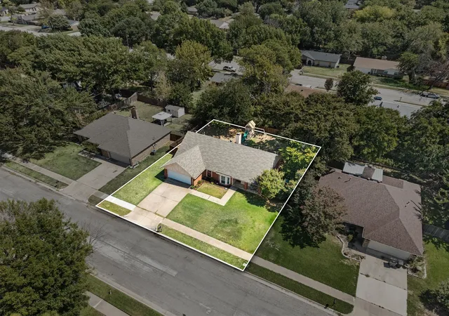 Photo 3 of Single family home for sale at 328 Cindy St S, Keller, TX 76248 | MLS# 21376257 | Listing updated on 2026-10-08